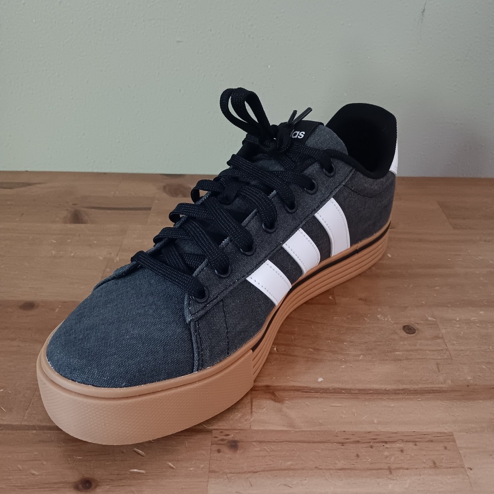 Adidas Daily 3.0 RIGHT SHOE ONLY Sneaker Men 9 Olive Green Canvas Low Top IF4492